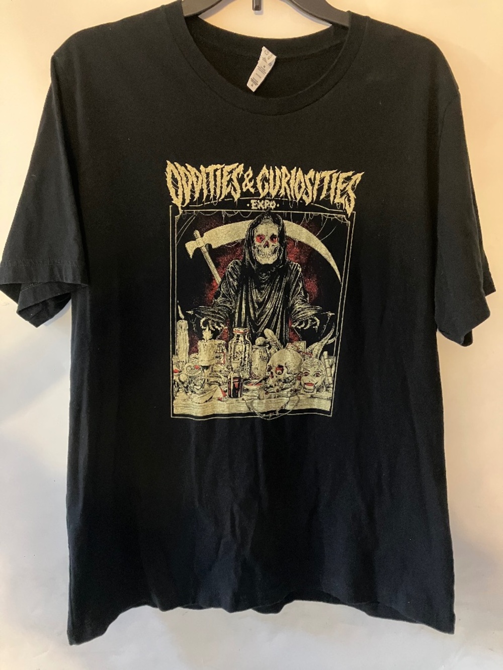 T-shirt perfect for Halloween